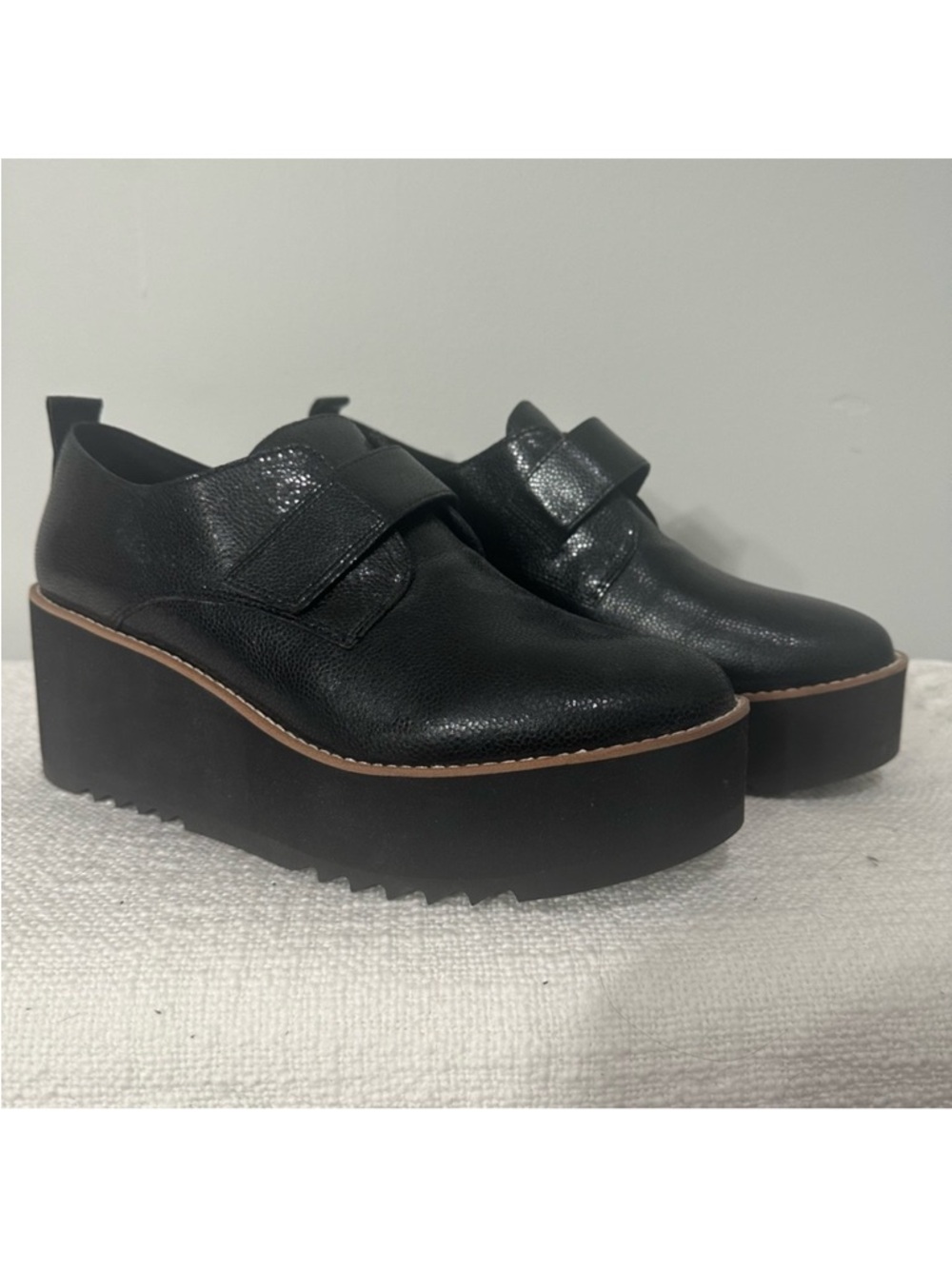 Eileen Fisher Black Leather Platform Loafers – Size 10